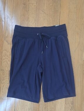 TEK GEAR BRAND WOMEN'S NAVY BLUE PULL-ON BERMUDA SUMMER SHORTS SIZE SMALL